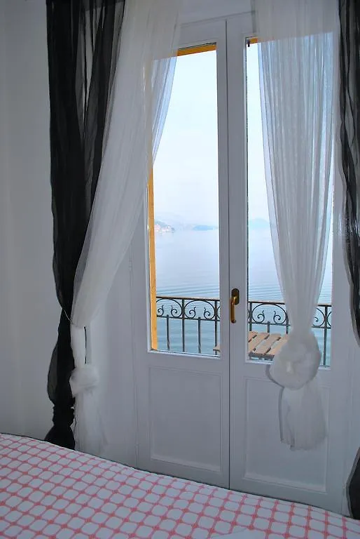 Villa The Dreamers Argegno Italy