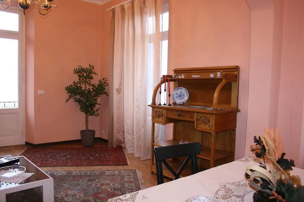 Apartment Villa The Dreamers Argegno Italy